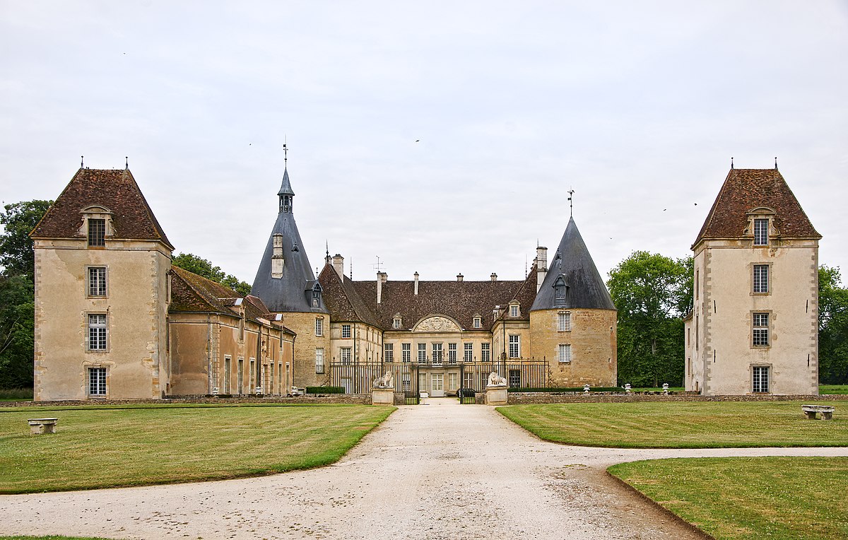 Ch&acirc;teau de Commarin